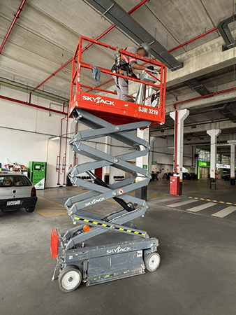 Plataforma Elevatória em Funcionamento São Paulo